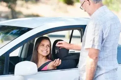 Ministry approved defensive driver education course in car driving lesson by male driving instructor mississauga